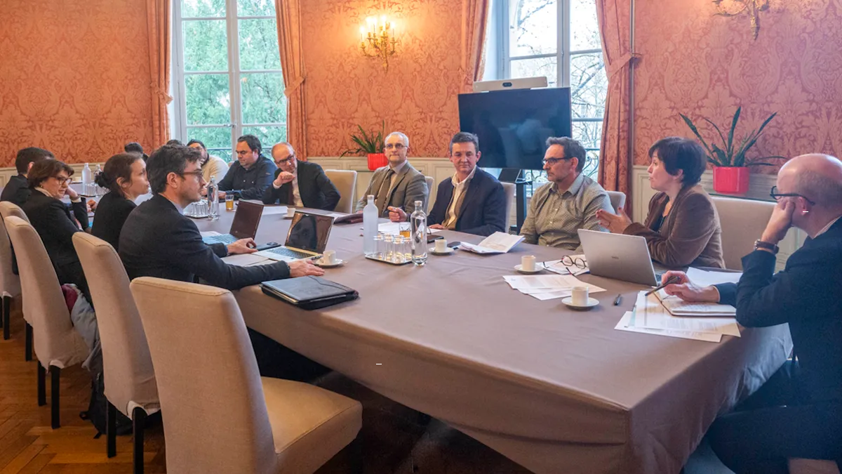 La ministre décidée à soutenir la filière lait cru